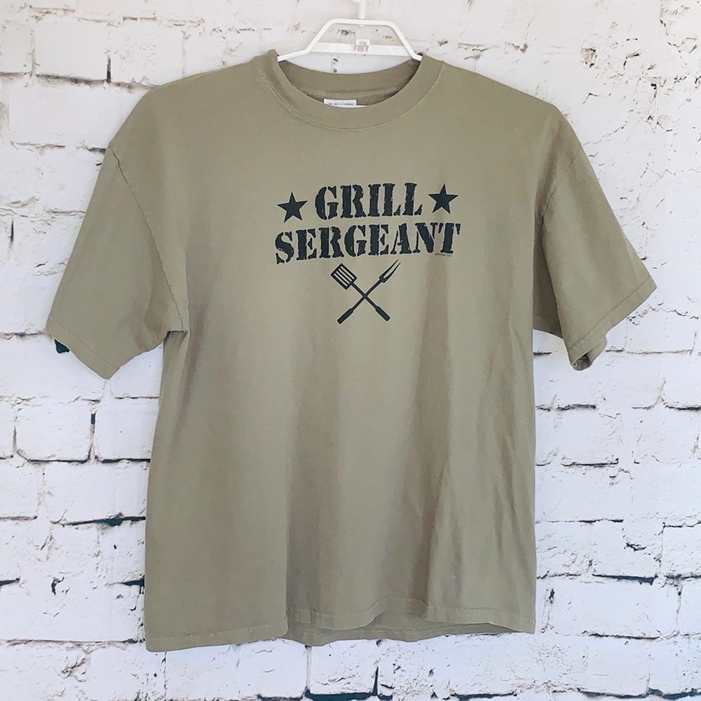 Men’s M&O Grill Sergeant Graphic T-shirt Green XL